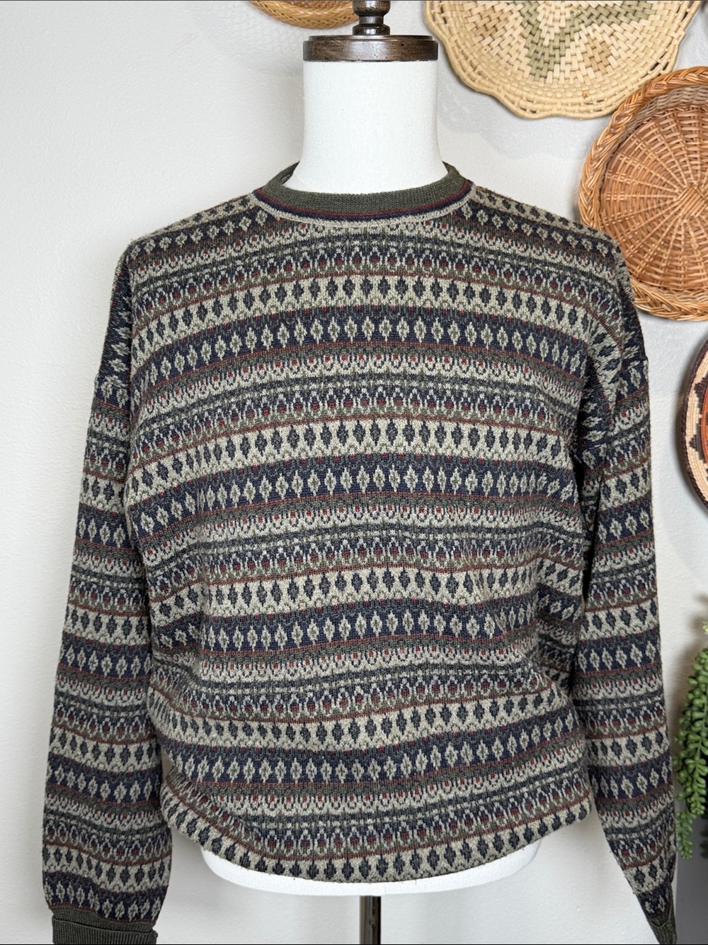 Vintage Claiborne Unisex Crewneck Sweater Wool Blend Geometric Pullover Knit L